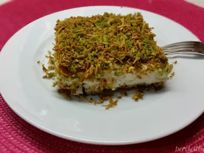 ﻿Fıstıklı Kadayıflı Muhallebi Tarifi