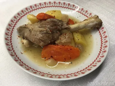 Düdüklüde Kuzu İncik Haşlama