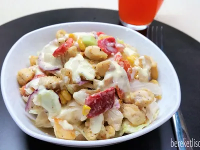 Diyet Tavuklu Salata