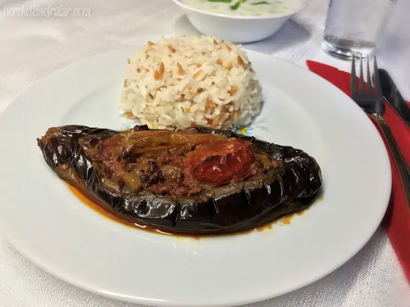 Közlenmiş Patlıcanlı Karnıyarık