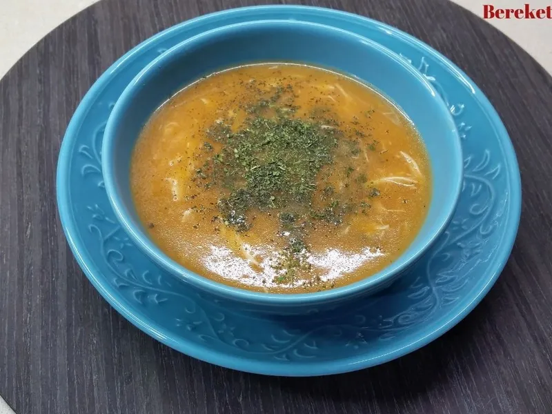 Tavuklu Tarhana Çorbası (Videolu tarif)